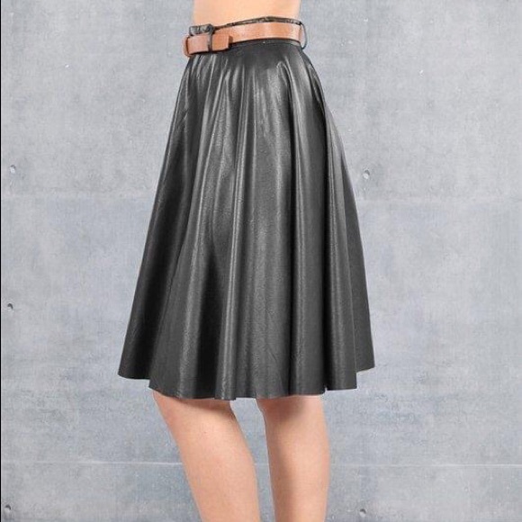 Double Zero Dresses & Skirts - NWT💗 Vegan Leather Knee Length Skirt
